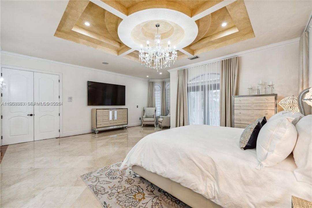 For Sale: $2,350,000 (4 beds, 4 baths, 3783 Square Feet)