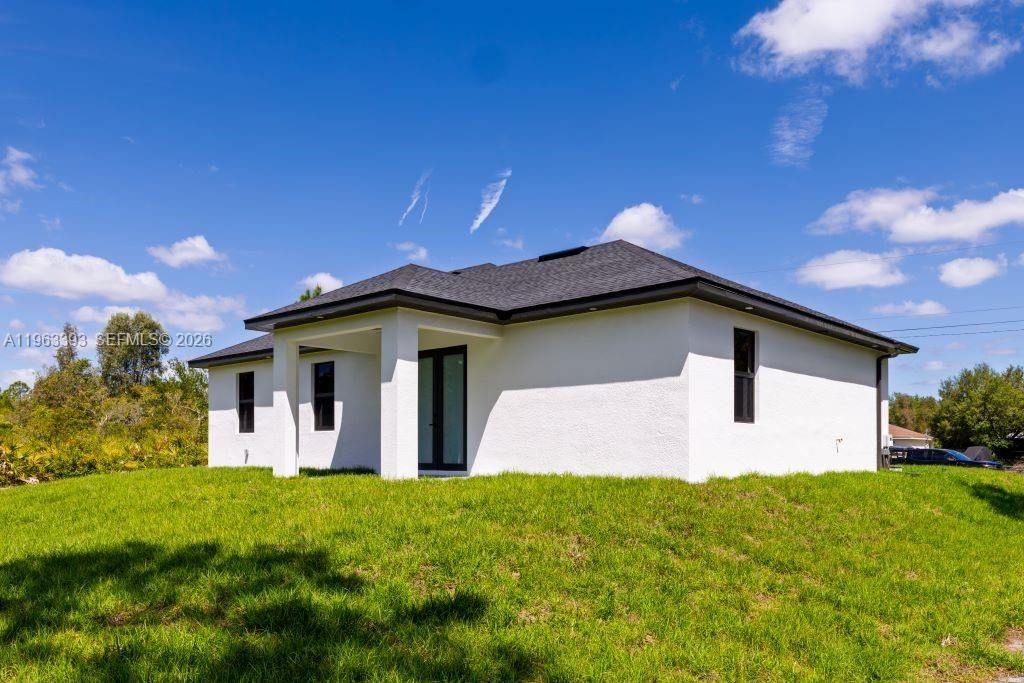 На продажу: $300,000 (3 спален, 3 ванн, 1354 Квадратных фут)
