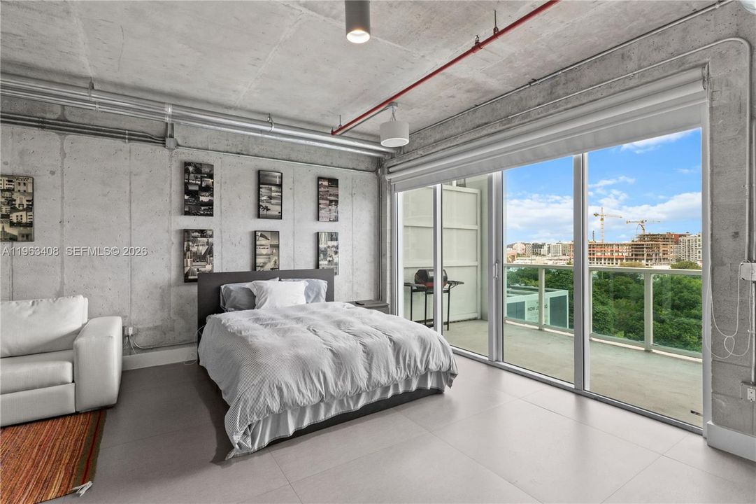2nd bedroom-downstairs
