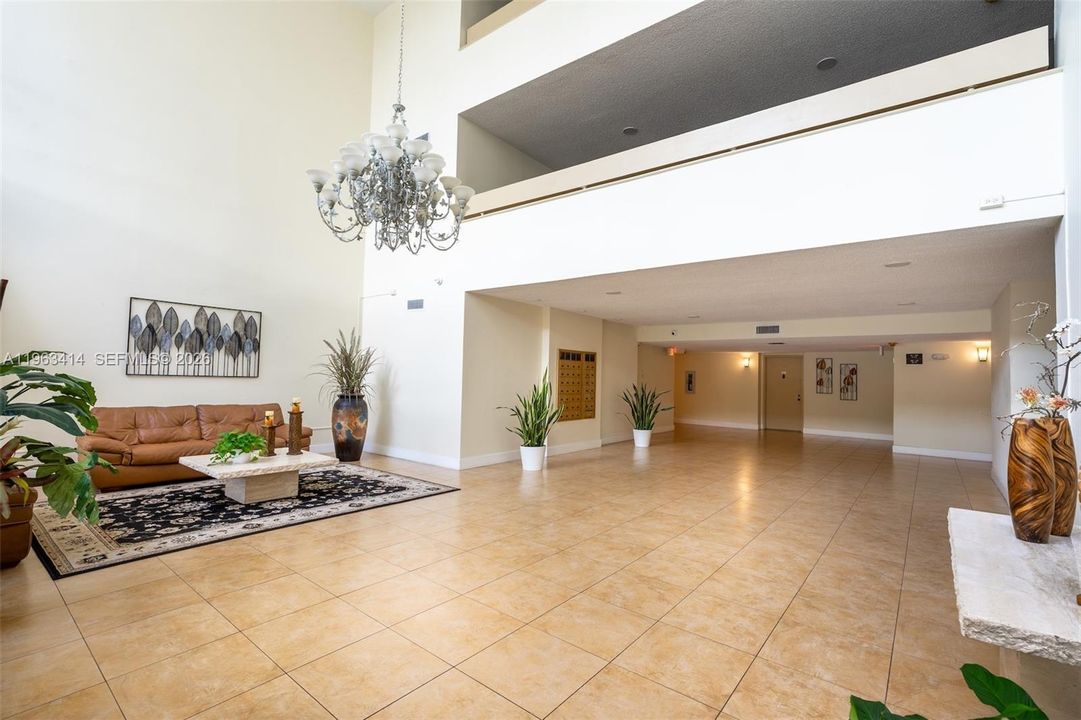 Lobby with elevator