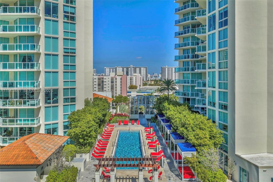 For Sale: $1,150,000 (4 beds, 4 baths, 2472 Square Feet)