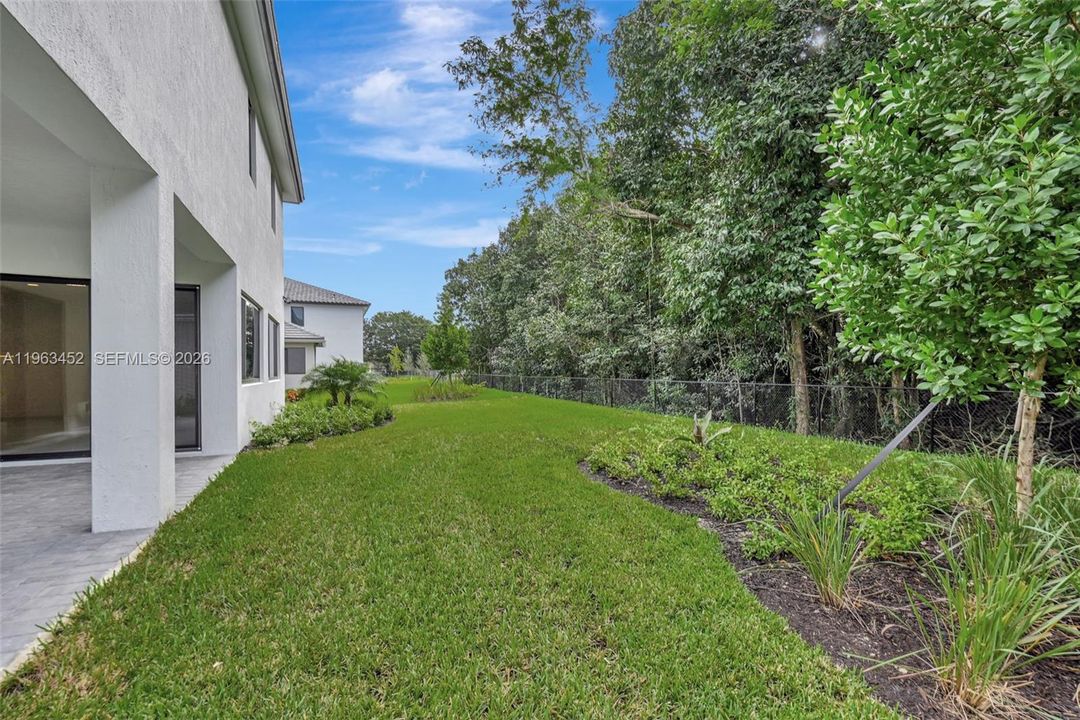 For Sale: $1,848,000 (4 beds, 3 baths, 4000 Square Feet)
