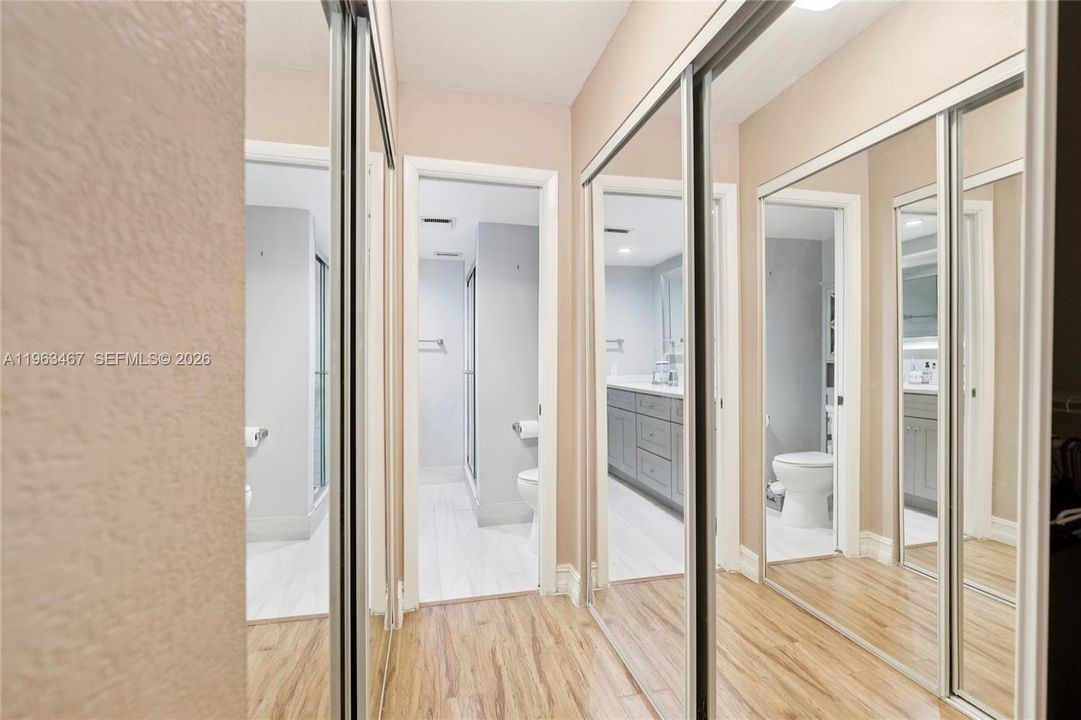 Recently Sold: $200,000 (2 beds, 2 baths, 1090 Square Feet)