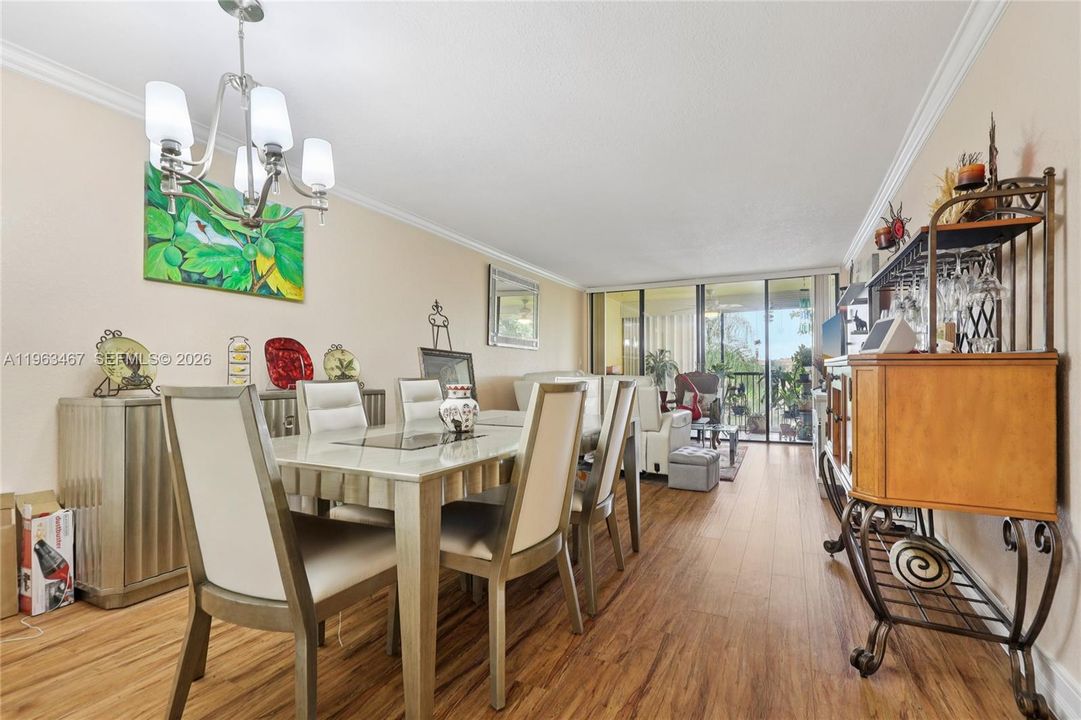 Recently Sold: $200,000 (2 beds, 2 baths, 1090 Square Feet)