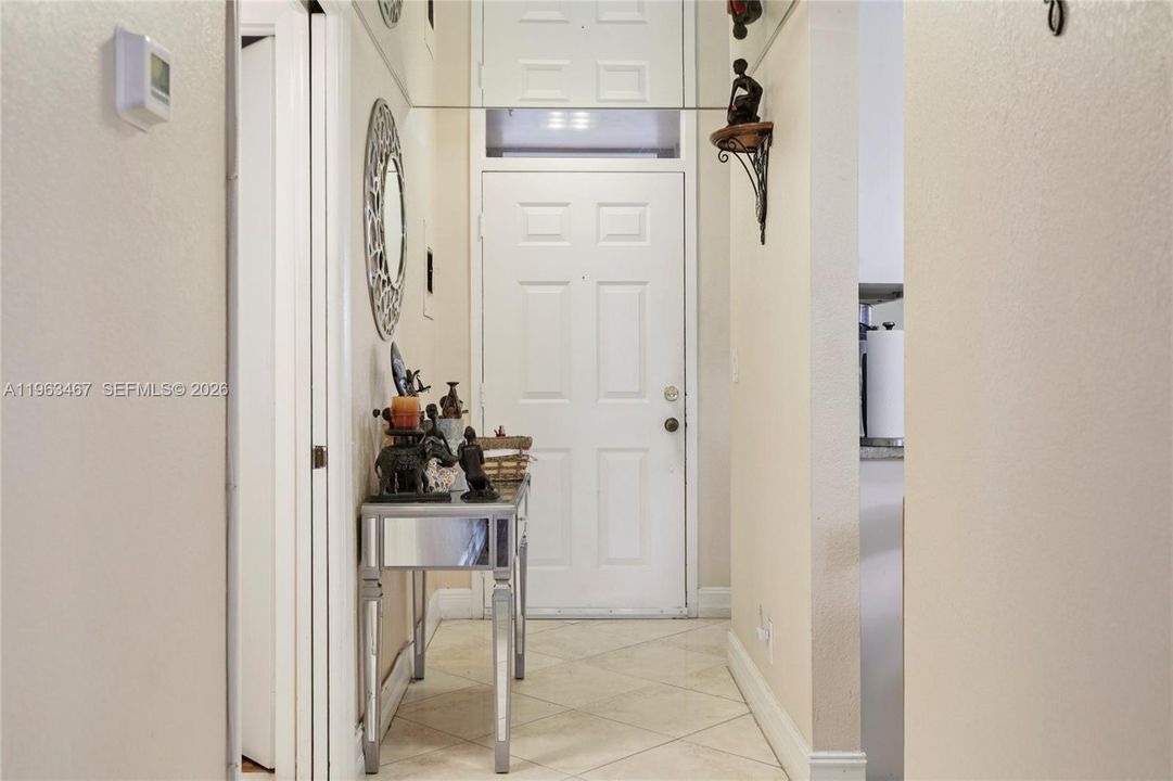 Recently Sold: $200,000 (2 beds, 2 baths, 1090 Square Feet)