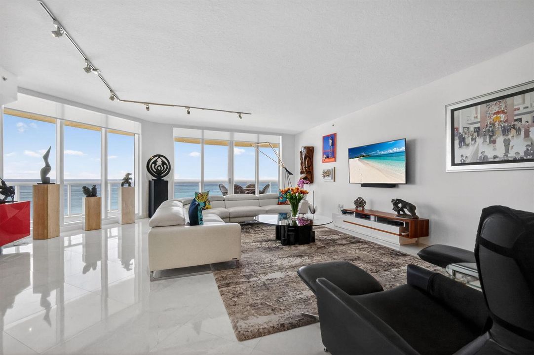 Over 3100 Sq ft of living space