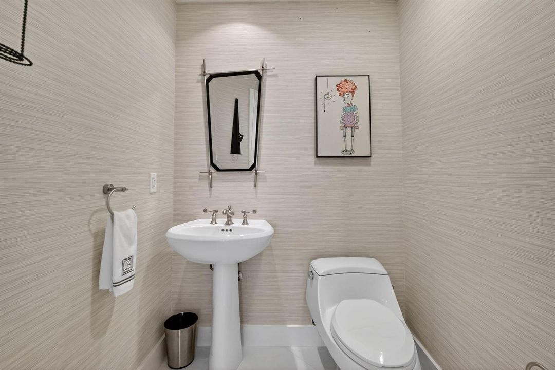 powder room room