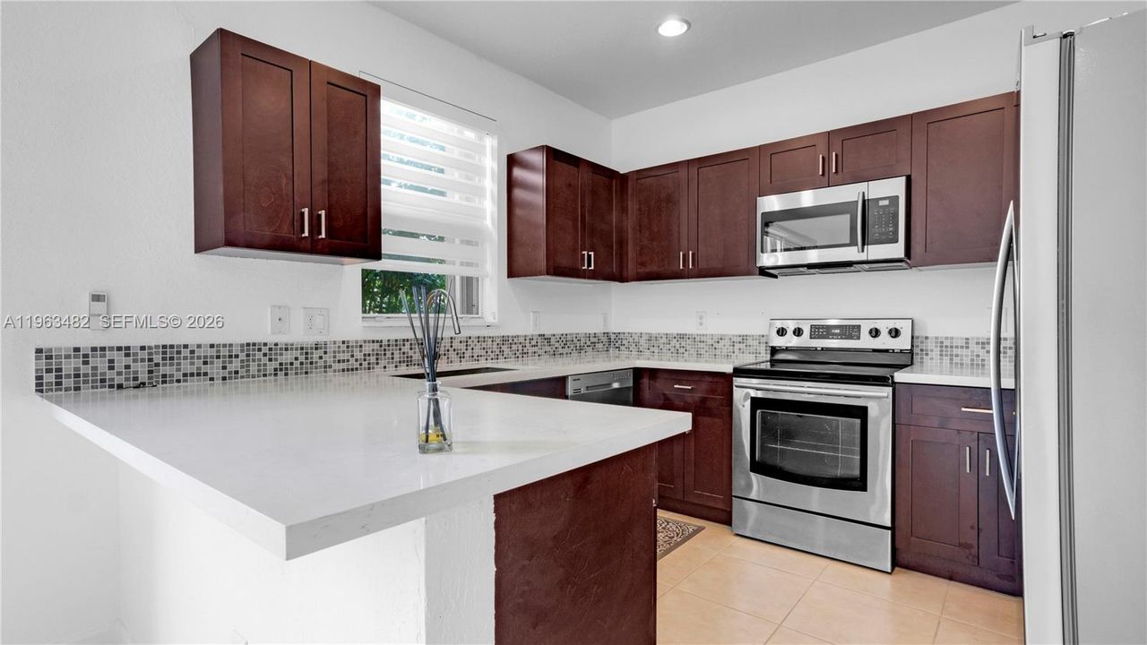 For Sale: $645,000 (3 beds, 2 baths, 1589 Square Feet)