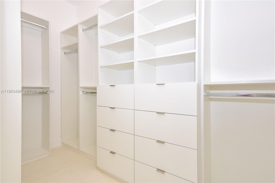 Недавно арендовано: $19,000 (4 спален, 4 ванн, 2736 Квадратных фут)