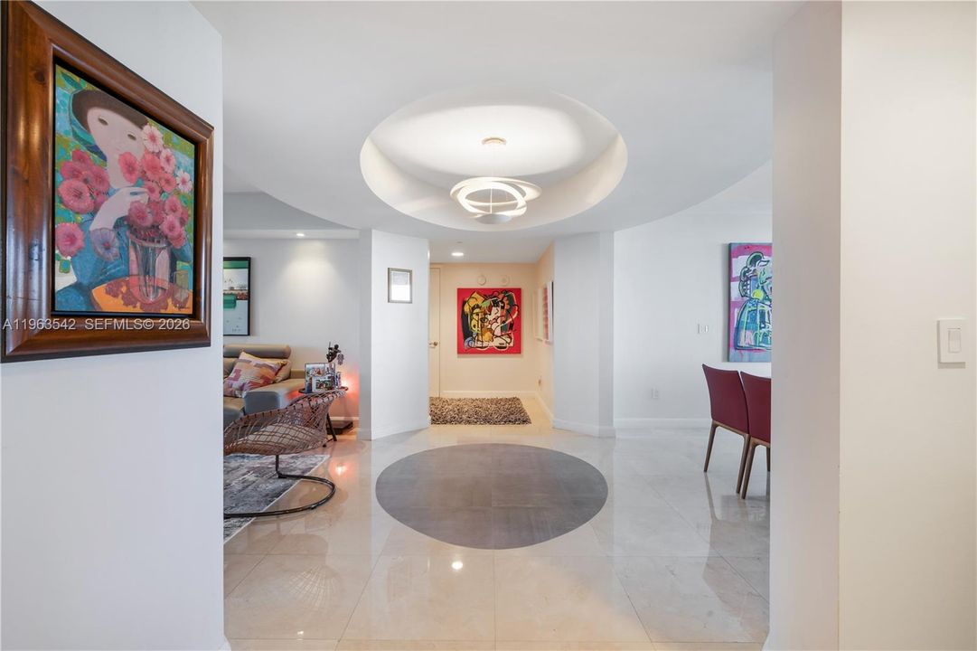 For Sale: $1,660,000 (2 beds, 2 baths, 1756 Square Feet)