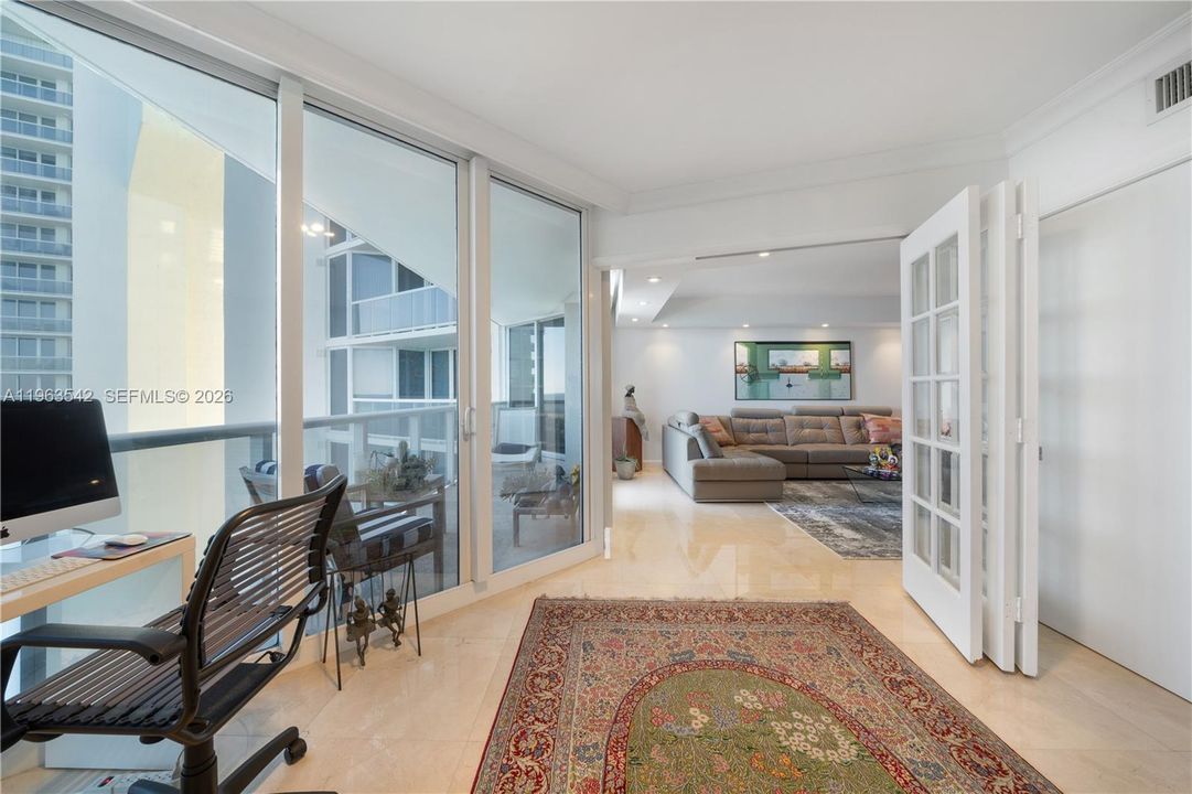 For Sale: $1,660,000 (2 beds, 2 baths, 1756 Square Feet)