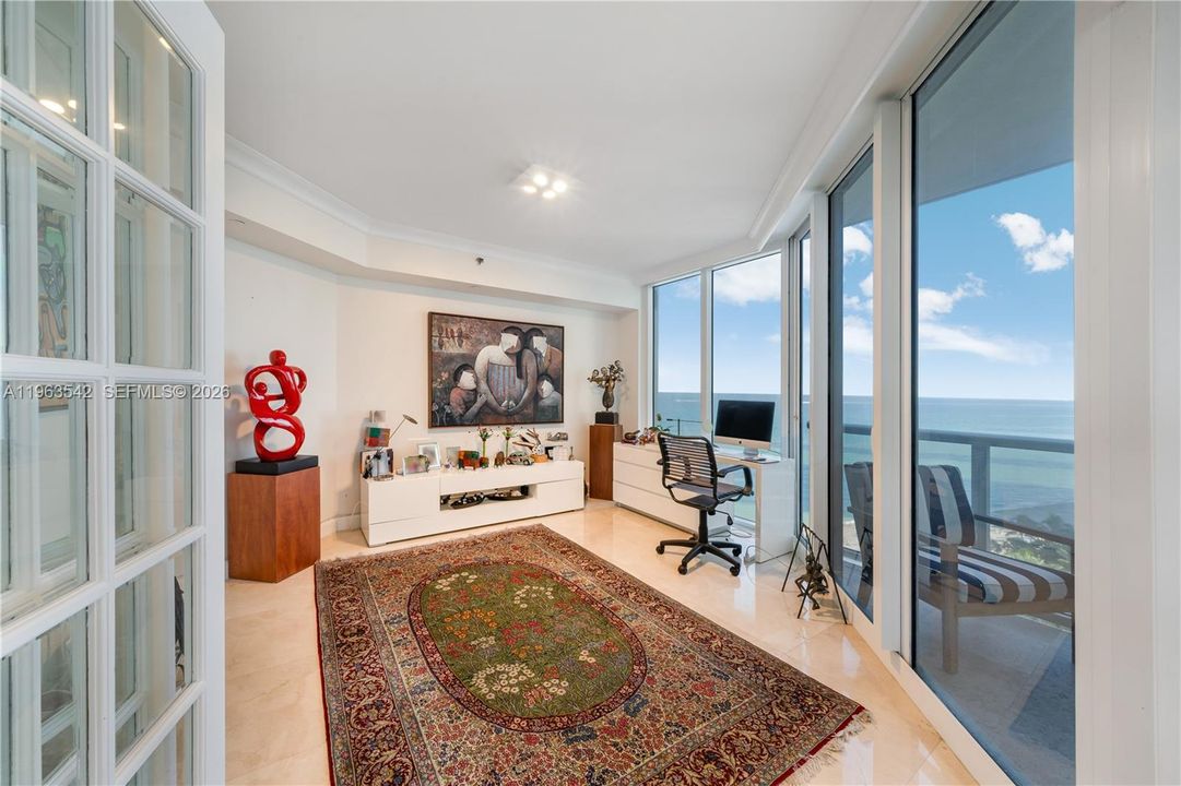 For Sale: $1,660,000 (2 beds, 2 baths, 1756 Square Feet)