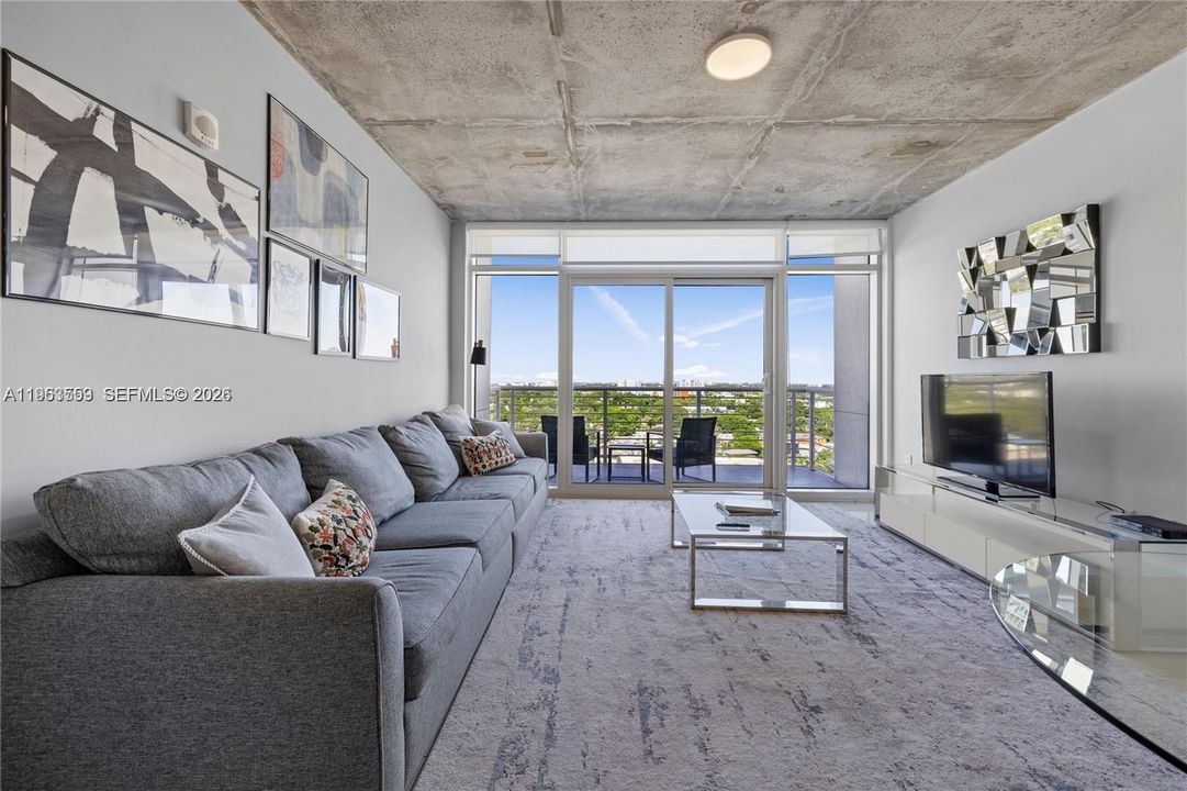 For Sale: $669,750 (2 beds, 2 baths, 1111 Square Feet)