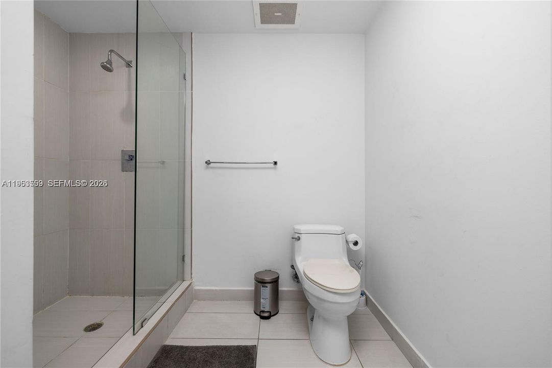 For Sale: $669,750 (2 beds, 2 baths, 1111 Square Feet)