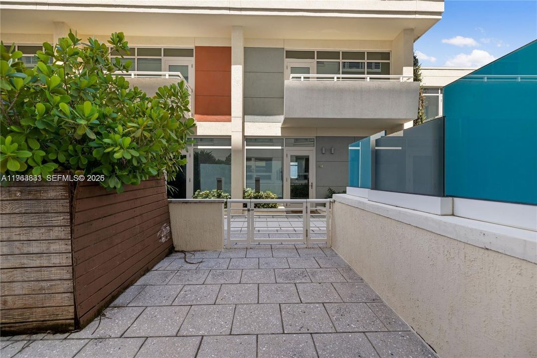 For Sale: $955,999 (2 beds, 2 baths, 1535 Square Feet)