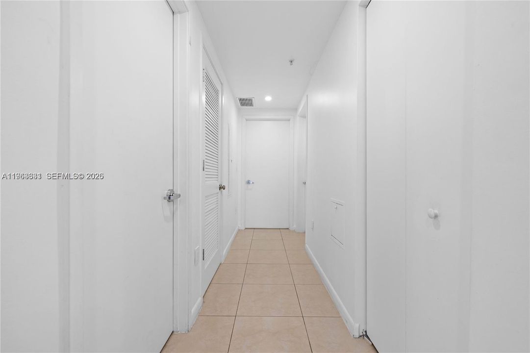 For Sale: $955,999 (2 beds, 2 baths, 1535 Square Feet)