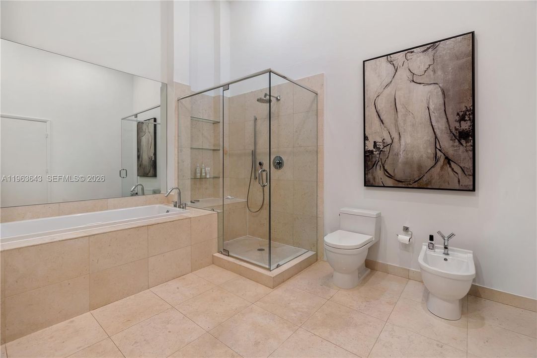 Недавно продано: $1,250,000 (2 спален, 2 ванн, 1313 Квадратных фут)