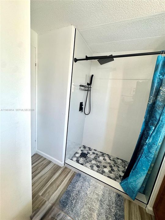 Recently Sold: $789,000 (3 beds, 2 baths, 1472 Square Feet)