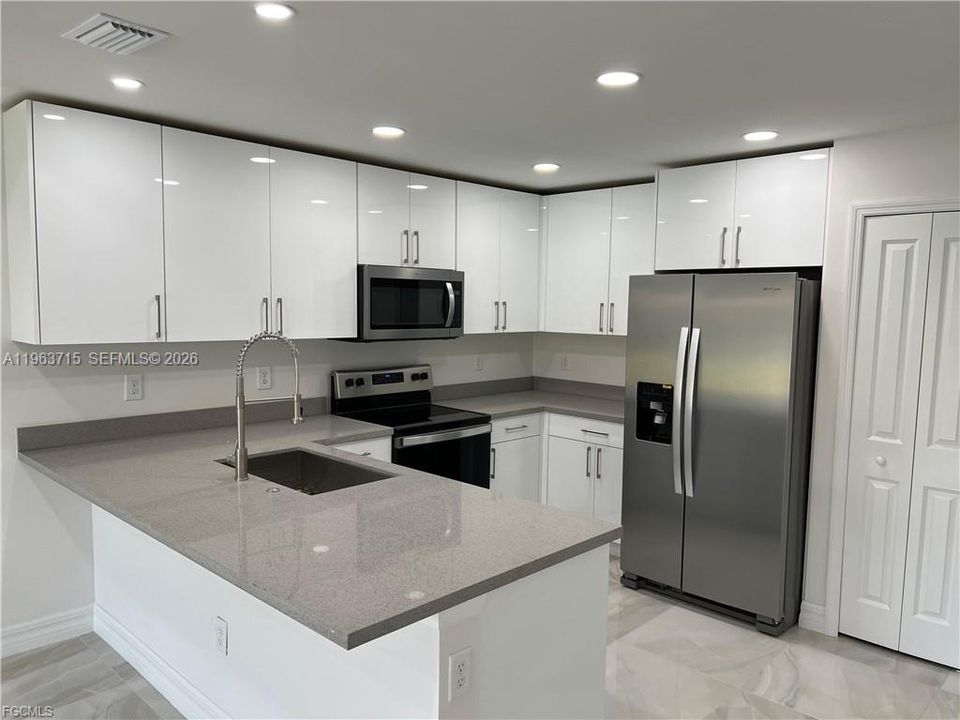 Недавно арендовано: $1,890 (3 спален, 2 ванн, 1200 Квадратных фут)