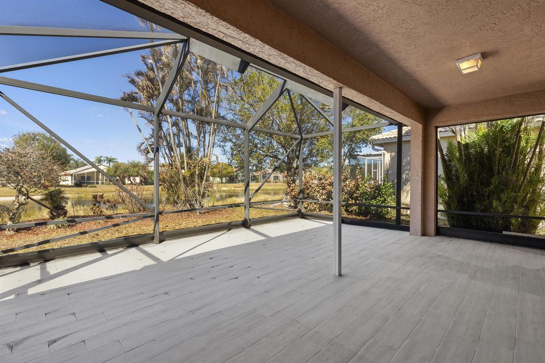 Screened Huge Patio