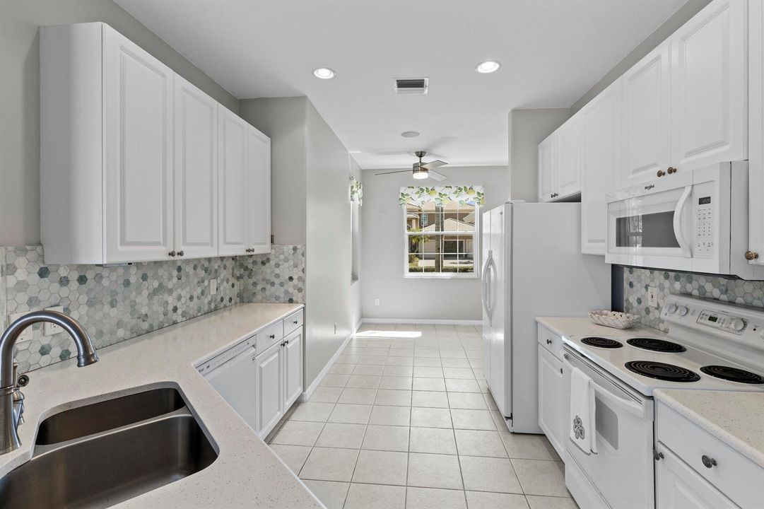 Kitchen with breakfast table space