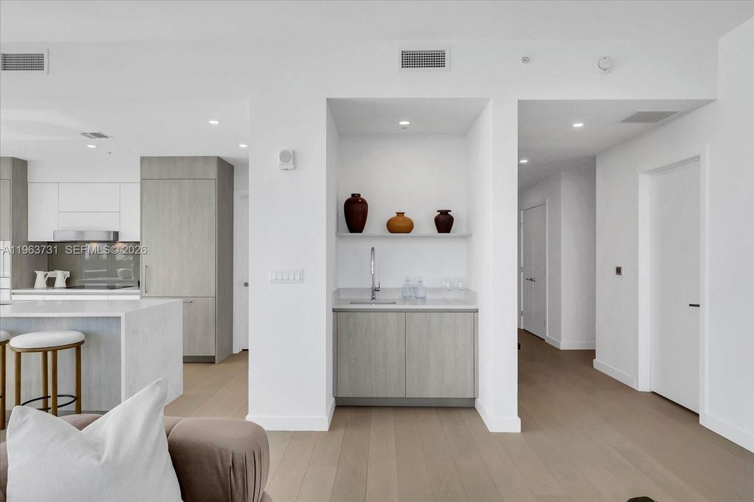 For Sale: $4,100,000 (4 beds, 4 baths, 2502 Square Feet)