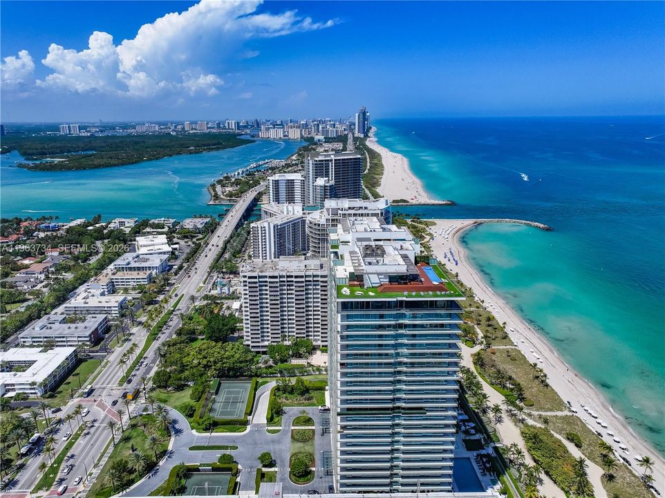 For Sale: $3,825,000 (2 beds, 2 baths, 1704 Square Feet)