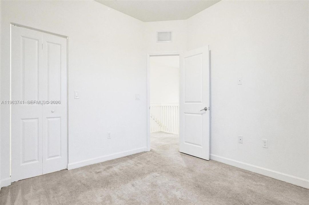 Active With Contract: $3,600 (3 beds, 3 baths, 1853 Square Feet)