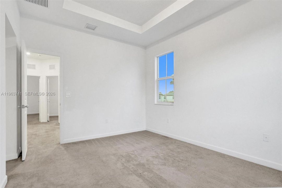 Active With Contract: $3,600 (3 beds, 3 baths, 1853 Square Feet)