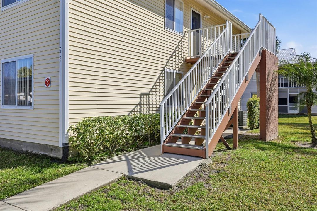 205 Village Dr unit 205