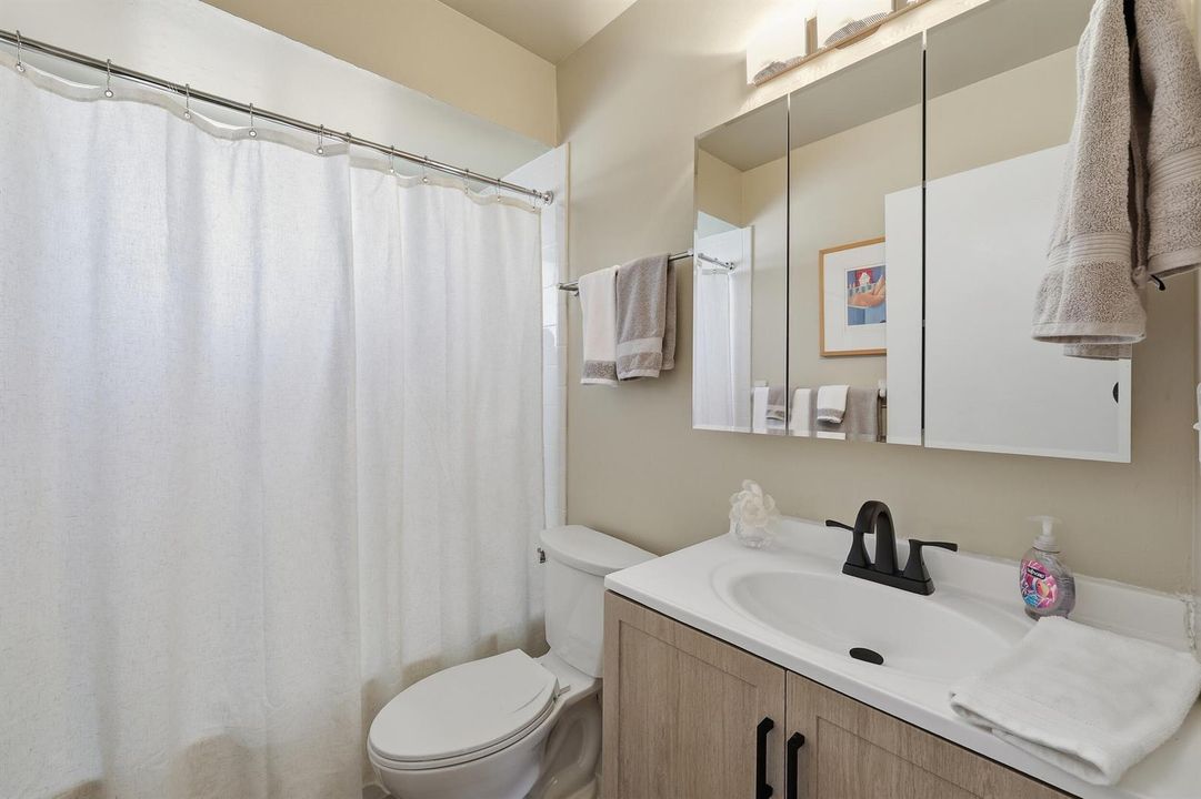205 Village Dr unit 205