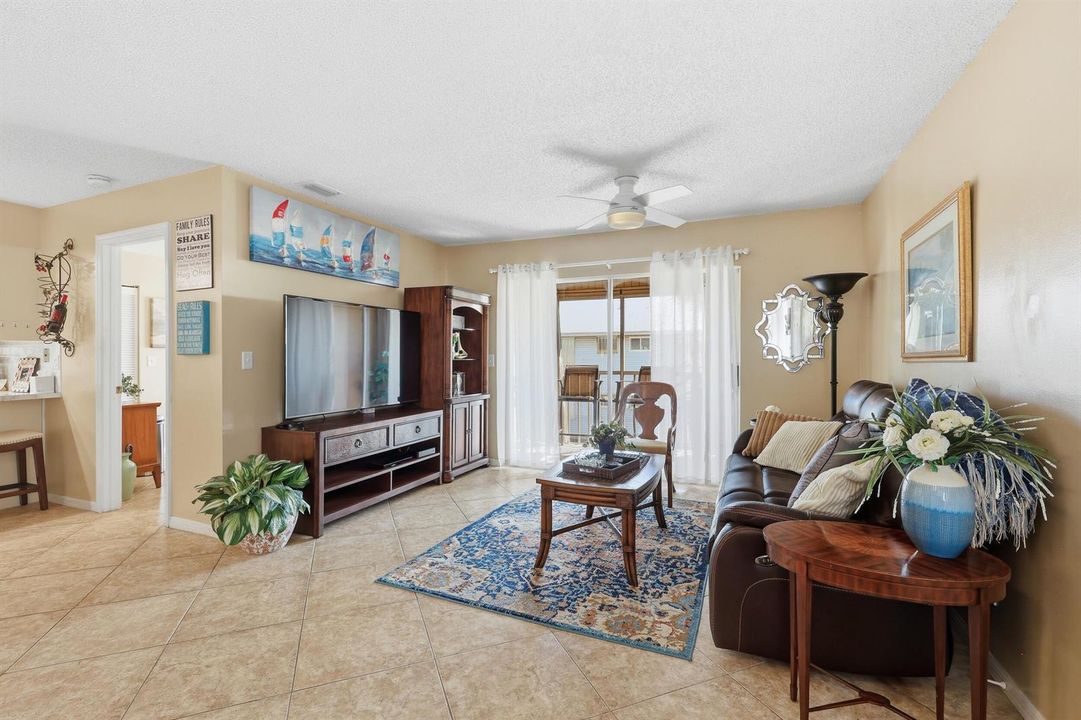 205 Village Dr unit 205