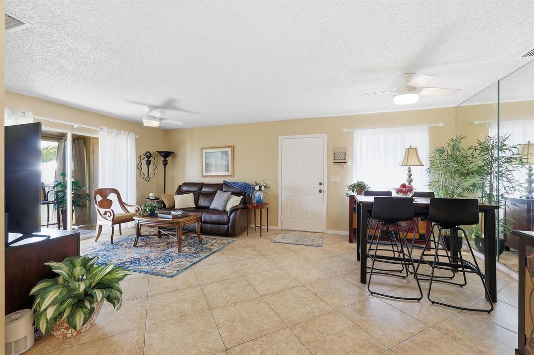 205 Village Dr unit 205