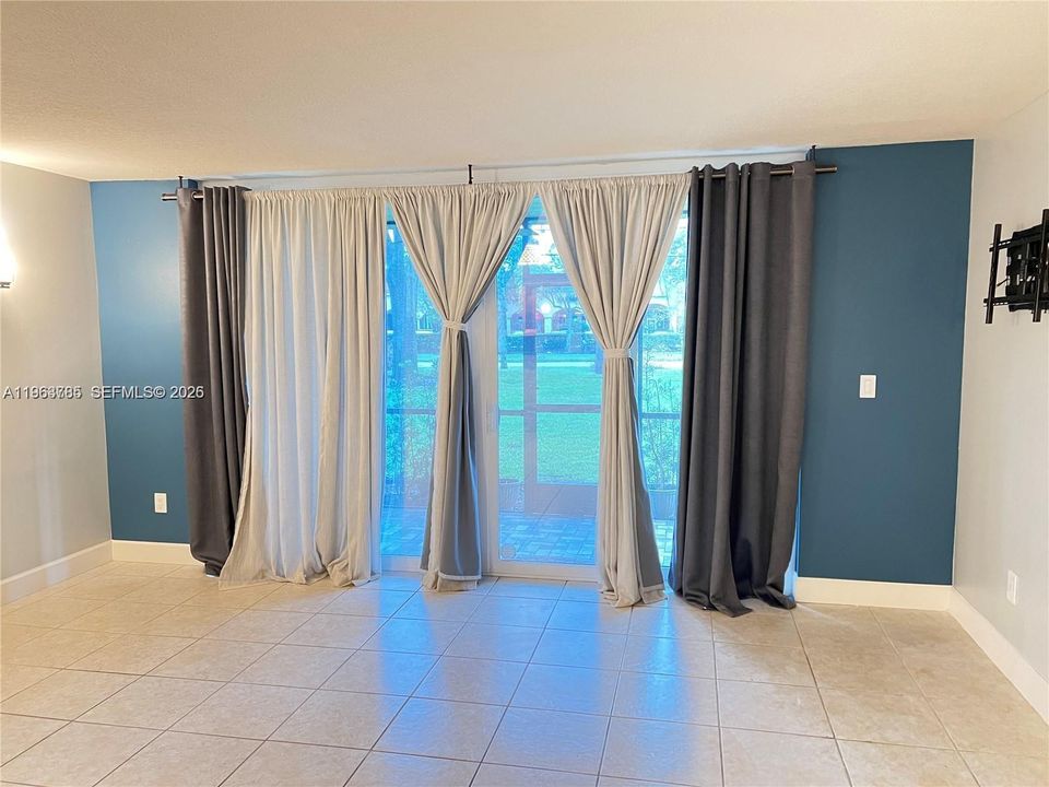 En Venta: $212,000 (2 camas, 2 baños, 1370 Pies cuadrados)