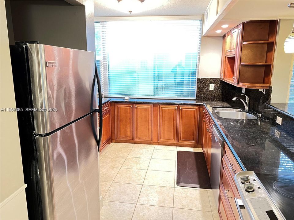 En Venta: $212,000 (2 camas, 2 baños, 1370 Pies cuadrados)