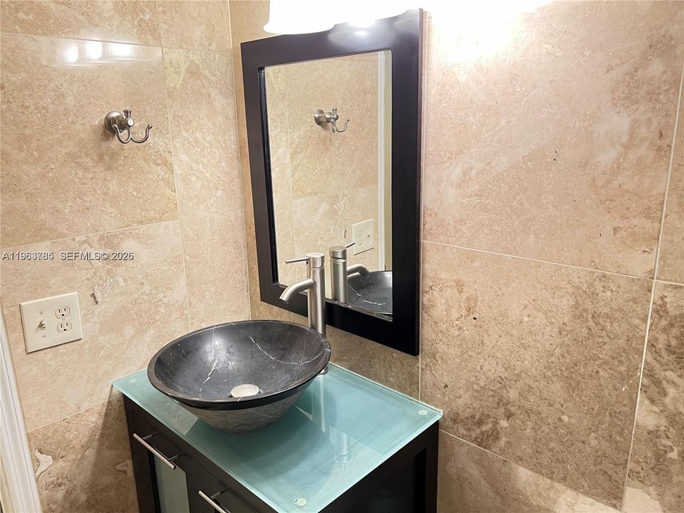 En Venta: $212,000 (2 camas, 2 baños, 1370 Pies cuadrados)