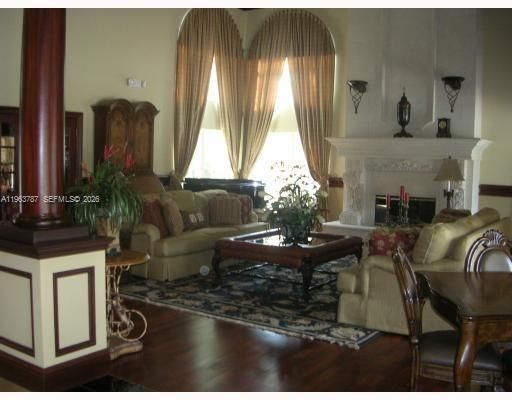 На продажу: $159,000 (1 спален, 1 ванн, 633 Квадратных фут)