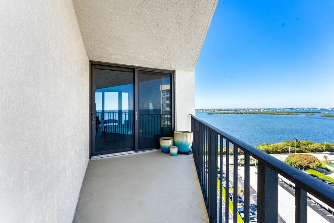 040-5420NorthOceanDrive-1605-RivieraBeac