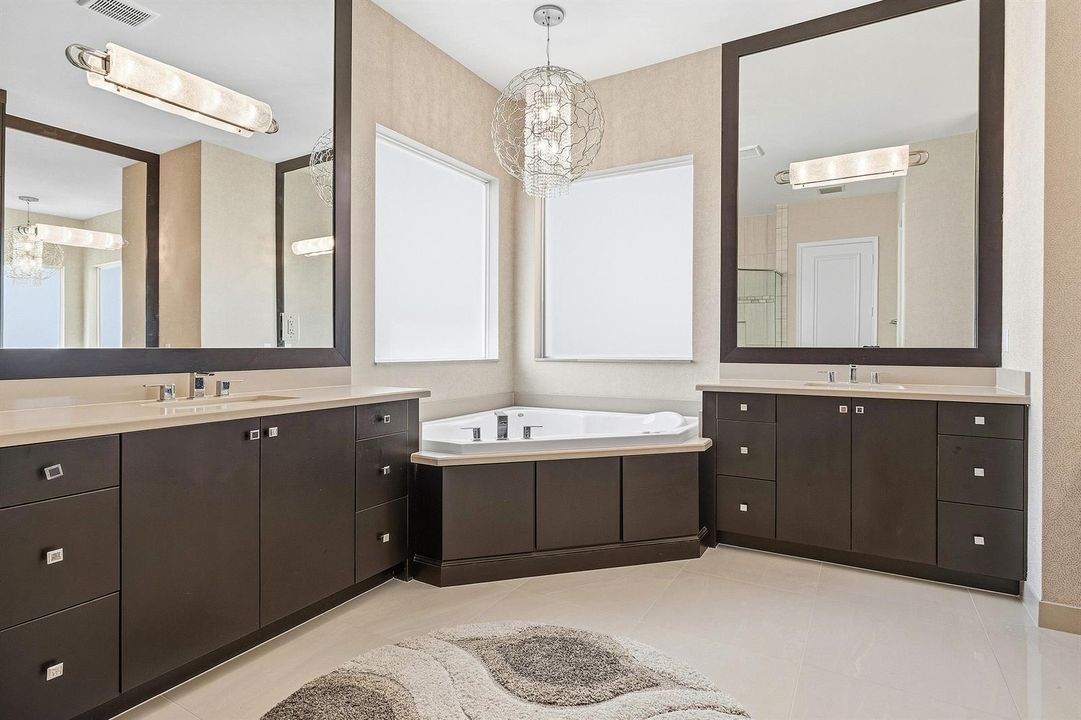 Luxurious Primary Bath