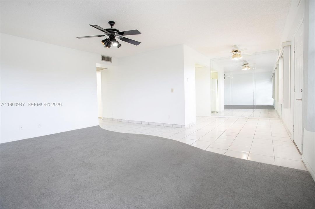 LIVING/FAMILY ROOM
