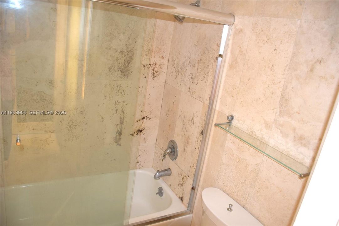 For Sale: $630,000 (0 beds, 1 baths, 660 Square Feet)