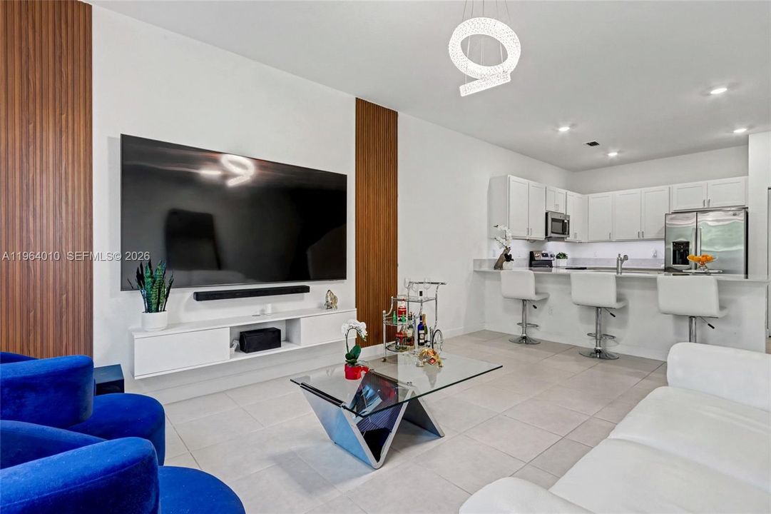 En Venta: $475,000 (4 camas, 2 baños, 1851 Pies cuadrados)