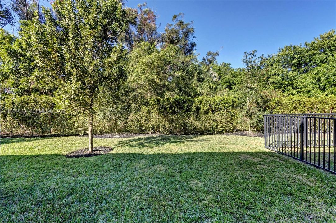 En Venta: $475,000 (4 camas, 2 baños, 1851 Pies cuadrados)