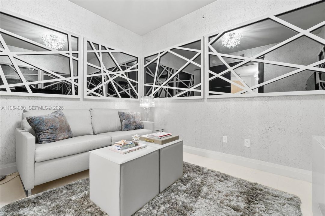 Active With Contract: $20,000 (2 beds, 2 baths, 1541 Square Feet)