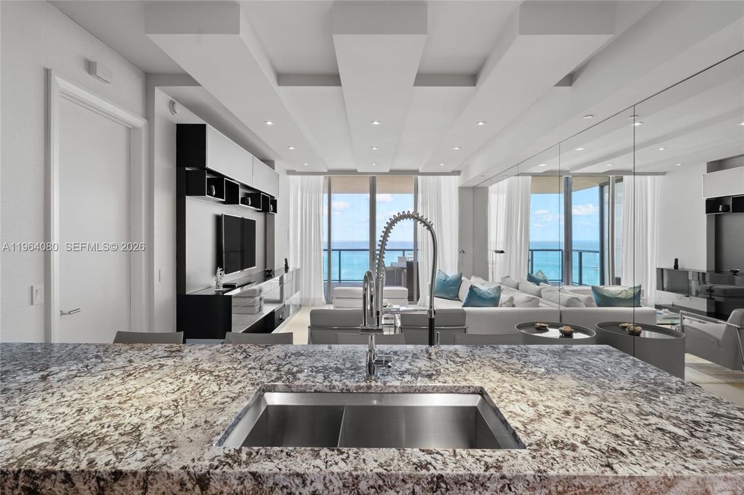 Active With Contract: $20,000 (2 beds, 2 baths, 1541 Square Feet)