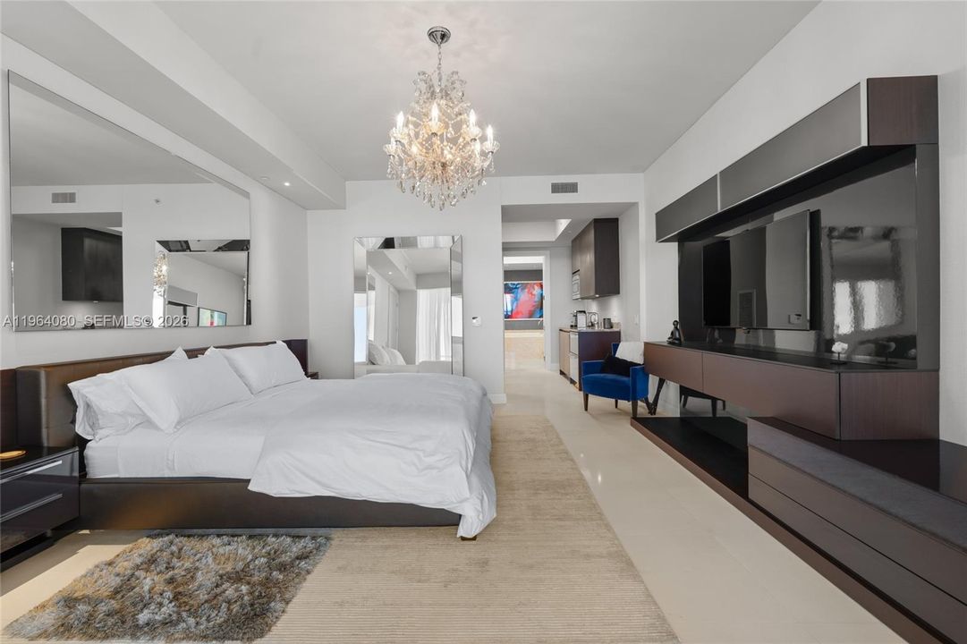Active With Contract: $20,000 (2 beds, 2 baths, 1541 Square Feet)