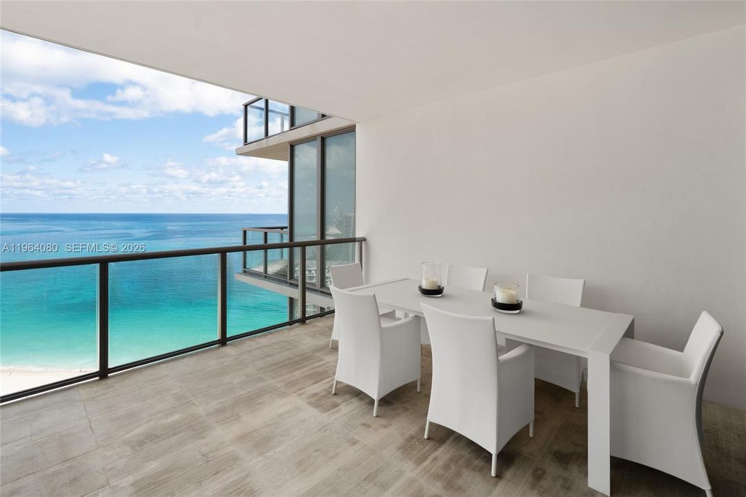 Active With Contract: $20,000 (2 beds, 2 baths, 1541 Square Feet)