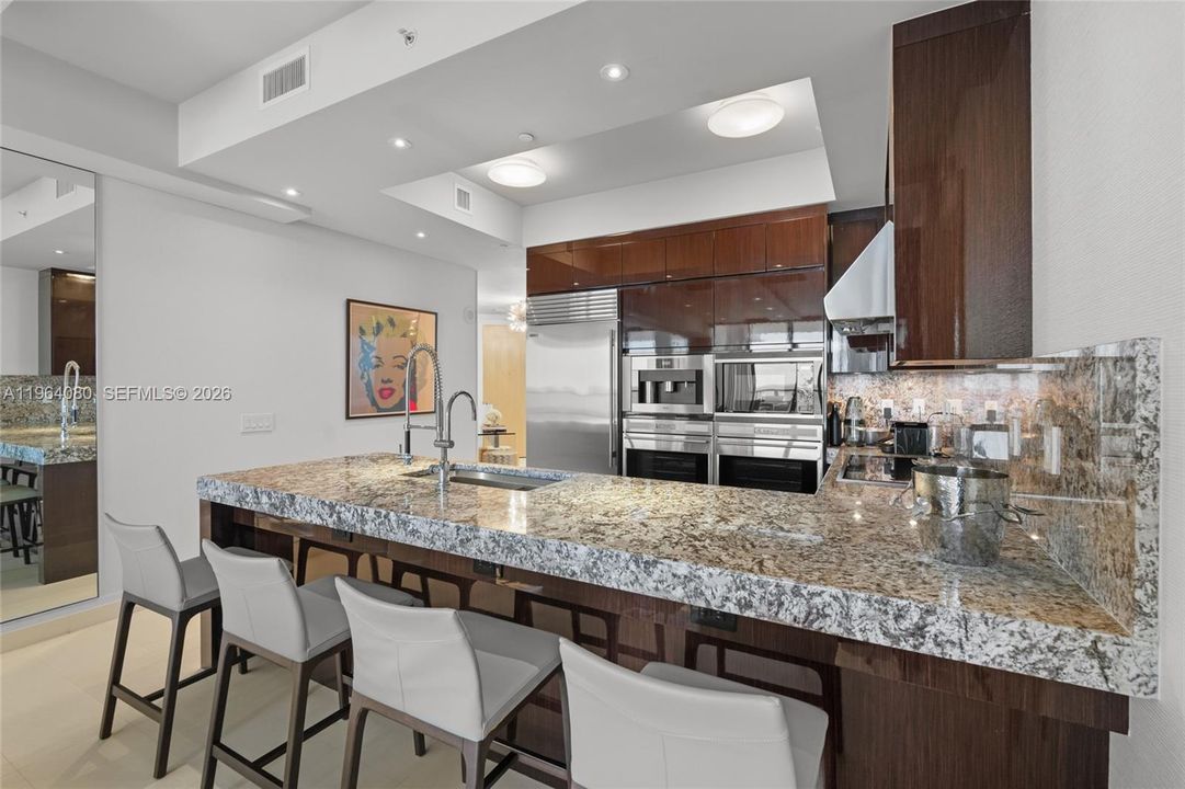 Active With Contract: $20,000 (2 beds, 2 baths, 1541 Square Feet)