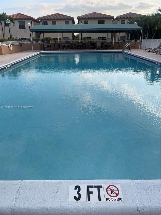 For Sale: $94,000 (1 beds, 1 baths, 680 Square Feet)