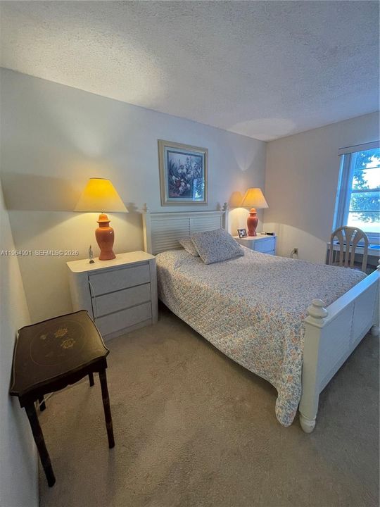 For Sale: $94,000 (1 beds, 1 baths, 680 Square Feet)